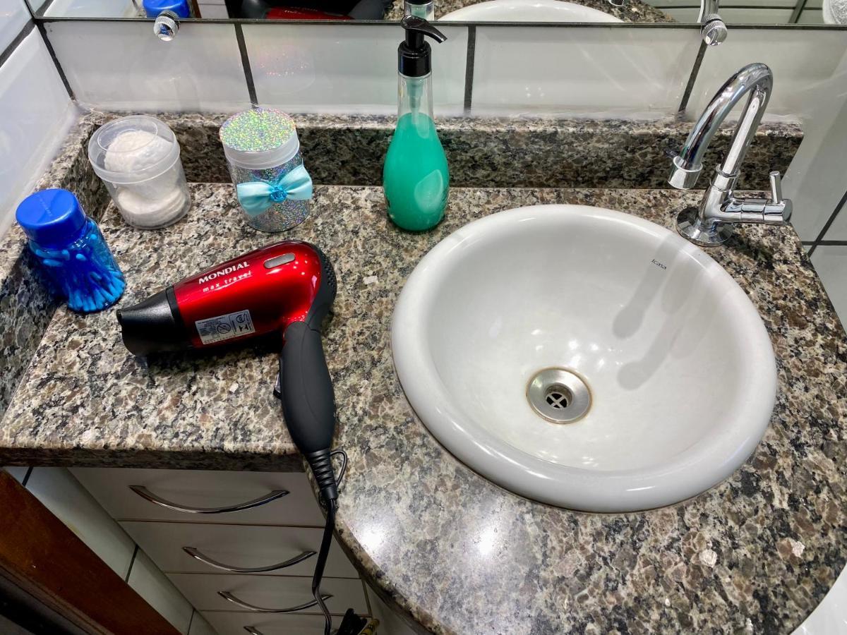 Apto No Centro Perto Do Shopping Com 2 Quartos De Casal Arcond Wifi Fibra Homeoffice E Garagem Em Dourados Bagian luar foto